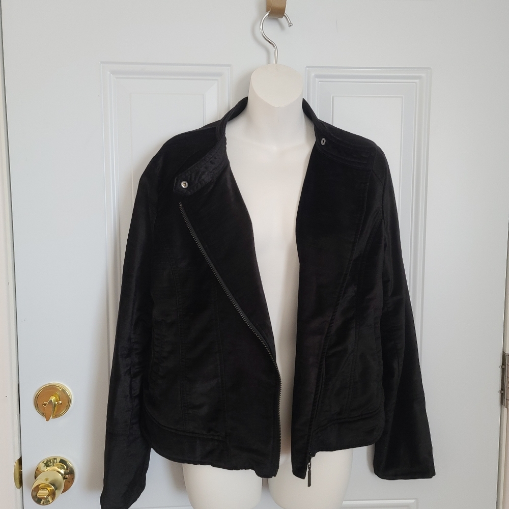 Beautiful jacket for womens (Velvet)